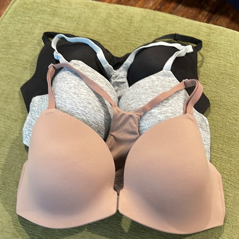 SOMA FRONT-CLOSE RACER BACK BRAS